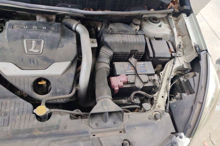 Used Luxgen U6 SUV 2015 1.8T Fashion Edition Engine Bay Left