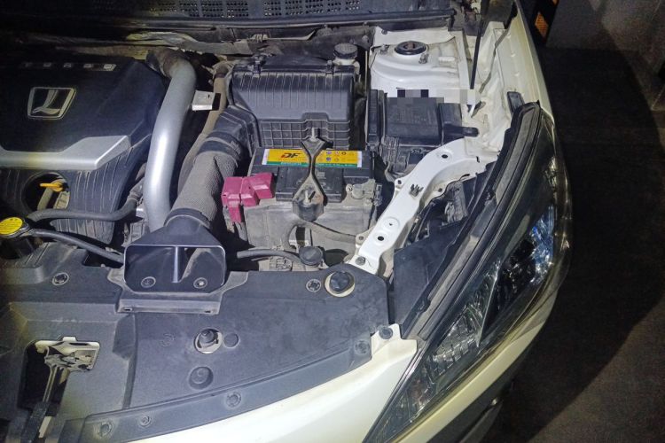Used Luxgen U6 SUV 2015 1.8T Fashion-Upgraded Model Engine Bay Left