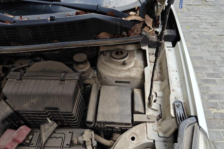 Used Luxgen U6 SUV 2015 1.8T Enhanced Charm Edition Engine Bay Left
