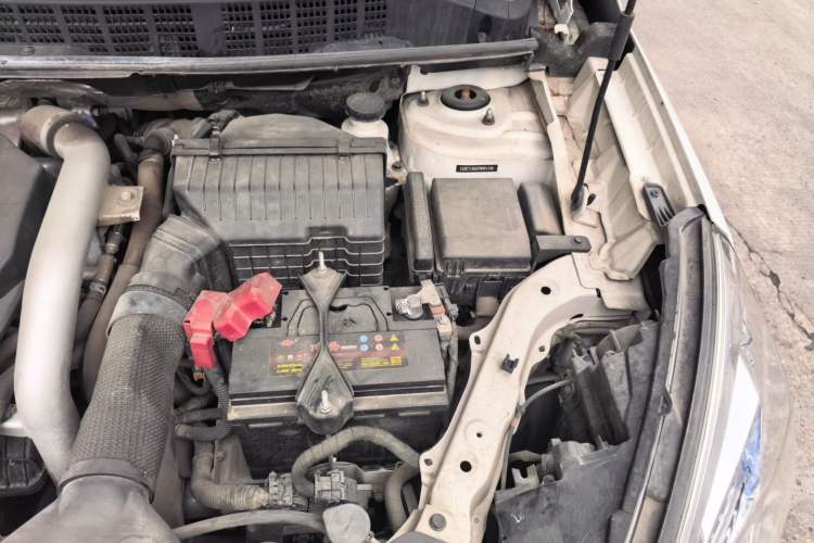 Used Luxgen U6 SUV 2015 1.8T Fashion Edition Engine Bay Left