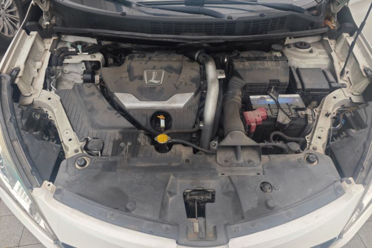 Used Luxgen U6 SUV 2015 1.8T Fashion Edition Engine Bay