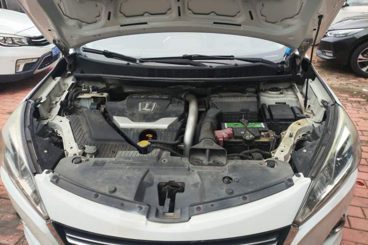 Used Luxgen U6 SUV 2015 1.8T Fashion Edition Engine Bay