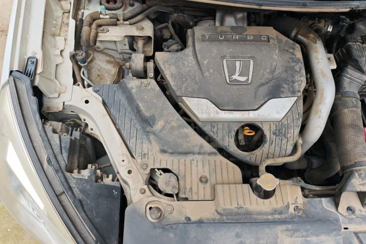 Used Luxgen U6 SUV 2015 1.8T Fashion Edition Engine Bay Right