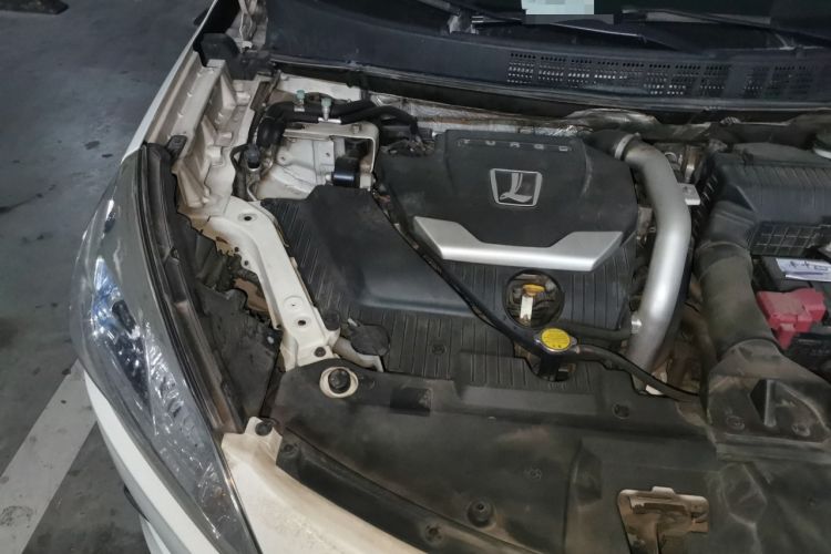 Used Luxgen U6 SUV 2015 1.8T New Innovation Upgrade Engine Bay Right