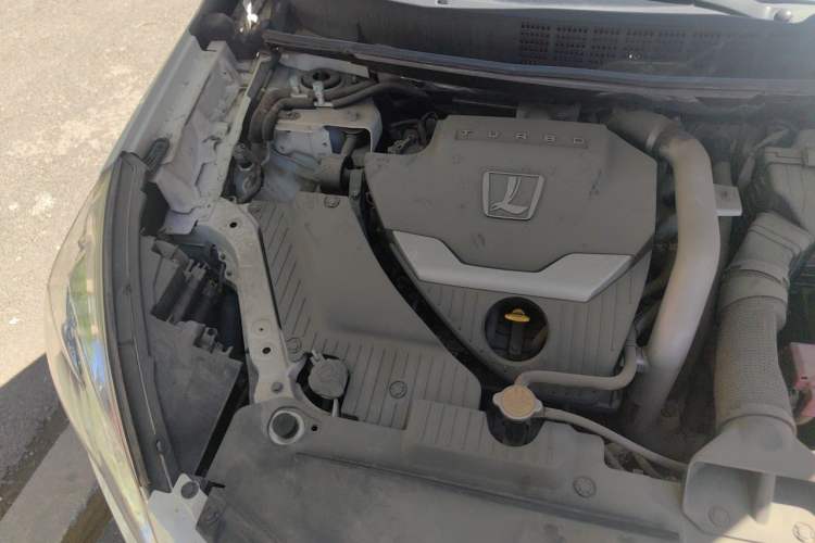 Used Luxgen U6 SUV 2015 1.8T Fashion Edition Engine Bay Right