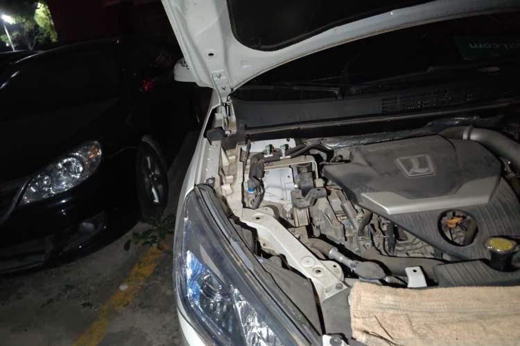 Used Luxgen U6 SUV 2015 1.8T Charm Model Engine Bay Right