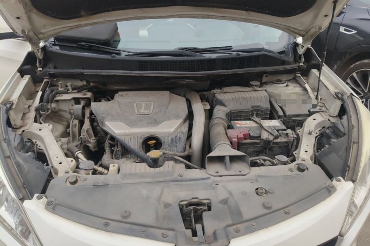 Used Luxgen U6 SUV 2015 1.8T ZhiZun Model Engine Bay