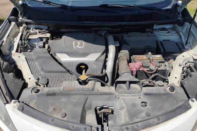 Used Luxgen U6 SUV 2015 1.8T Fashion-Upgraded Model Engine Bay