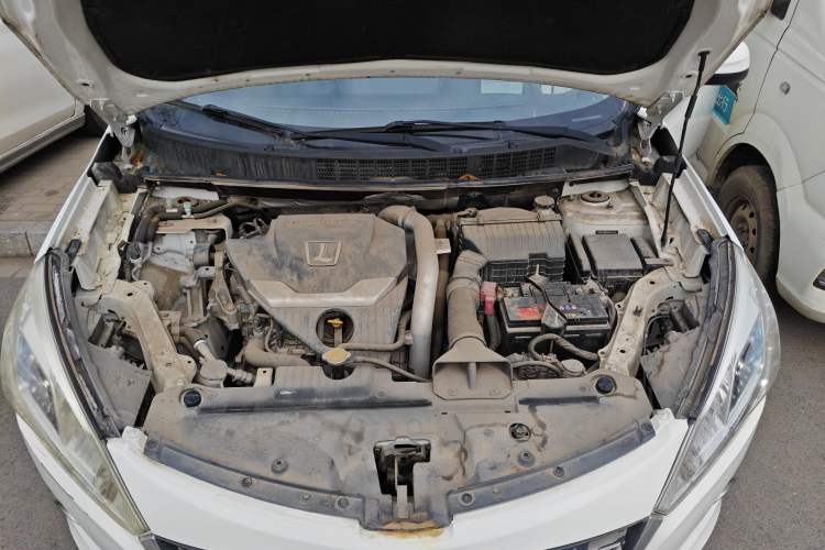 Used Luxgen U6 SUV 2015 1.8T Fashion Edition Engine Bay