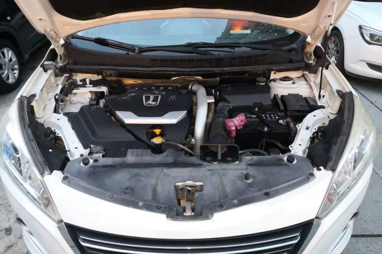 Used Luxgen U6 SUV 2015 1.8T Fashion Edition Engine Bay