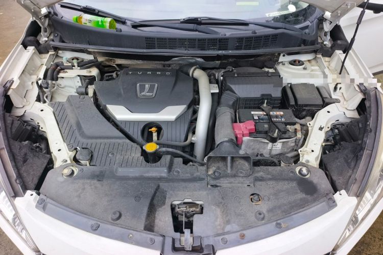 Used Luxgen U6 SUV 2015 1.8T ZhiZun Model Engine Bay