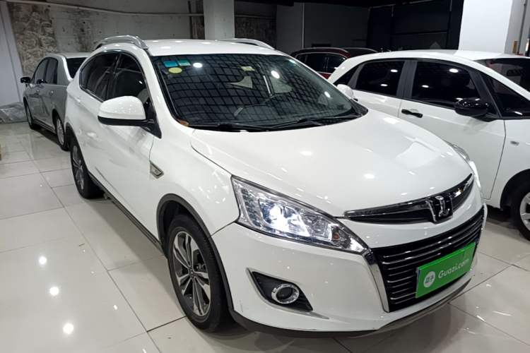Used Luxgen U6 SUV 2015 1.8T Enhanced Charm Edition Exterior 1
