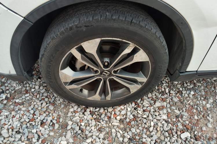 Used Luxgen U6 SUV 2015 1.8T Fashion Edition Exterior 4