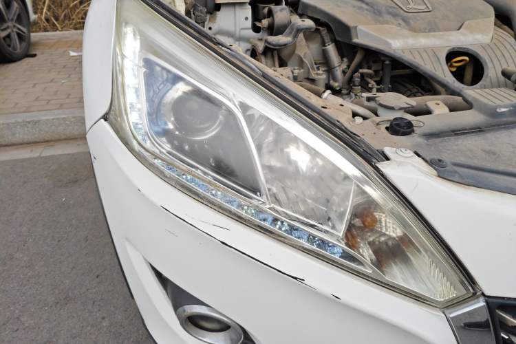 Used Luxgen U6 SUV 2015 1.8T Fashion Edition Exterior 6