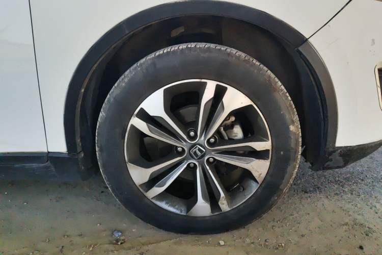 Used Luxgen U6 SUV 2015 1.8T Fashion-Upgraded Model Exterior 7