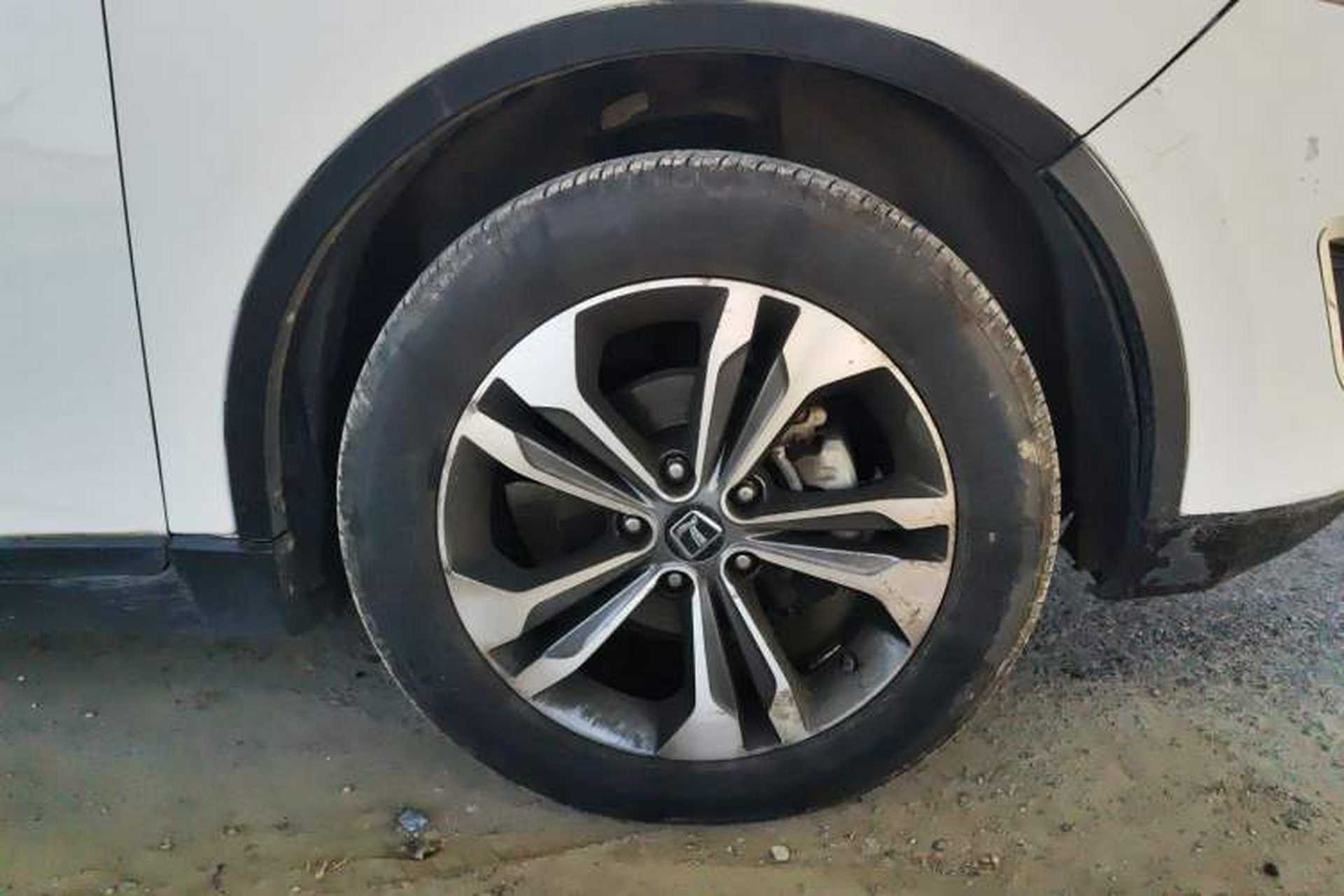 Used Luxgen U6 SUV 2015 1.8T Fashion-Upgraded Model Exterior 7