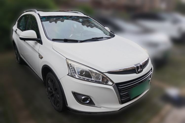 Used Luxgen U6 SUV 2015 1.8T Fashion Edition Front Right 45 Deg