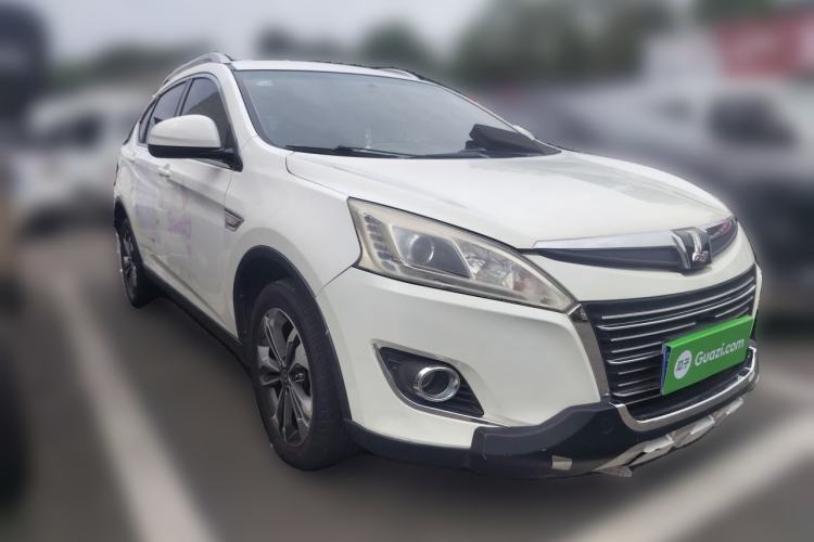 Used Luxgen U6 SUV 2015 1.8T Enhanced Charm Edition Front Right 45 Deg
