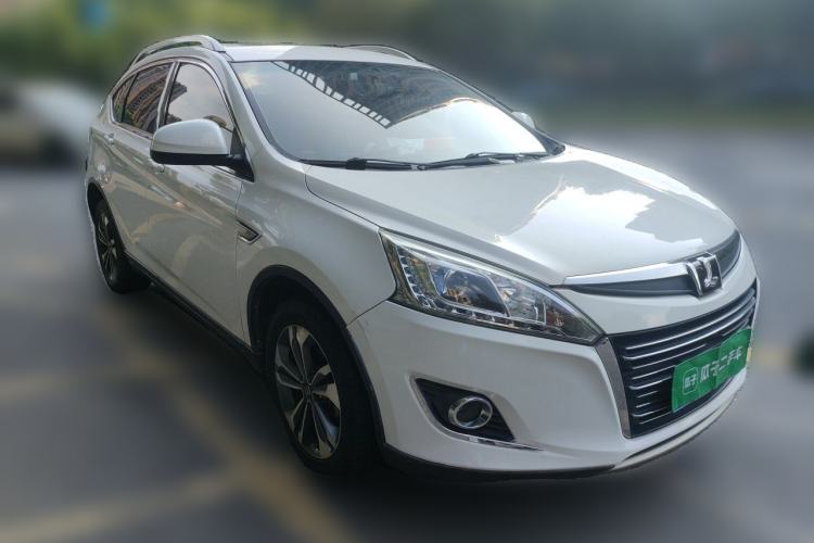 Used Luxgen U6 SUV 2015 1.8T Fashion Edition Front Right 45 Deg