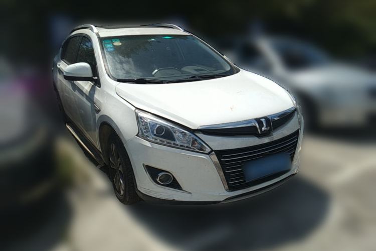 Used Luxgen U6 SUV 2015 1.8T Fashion Edition Front Right 45 Deg
