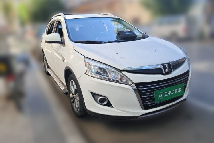 Used Luxgen U6 SUV 2015 1.8T Fashion Edition Front Right 45 Deg