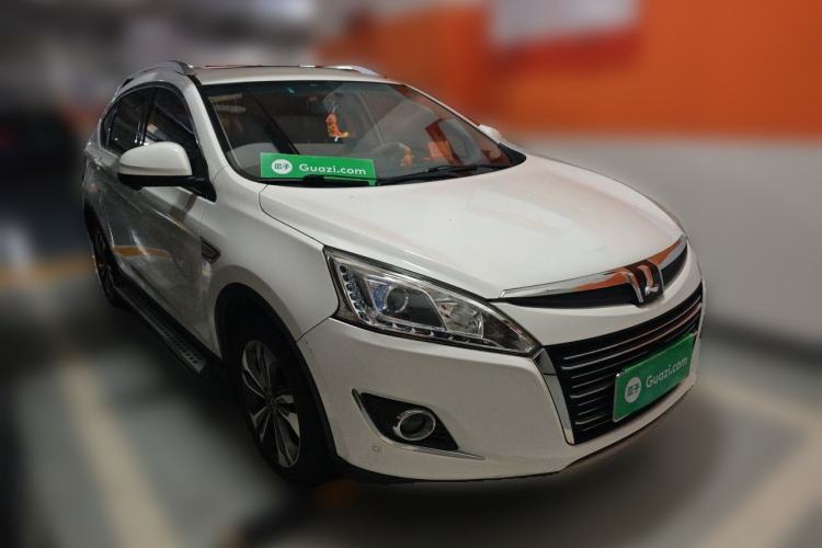 Used Luxgen U6 SUV 2015 1.8T ZhiZun Model Front Right 45 Deg