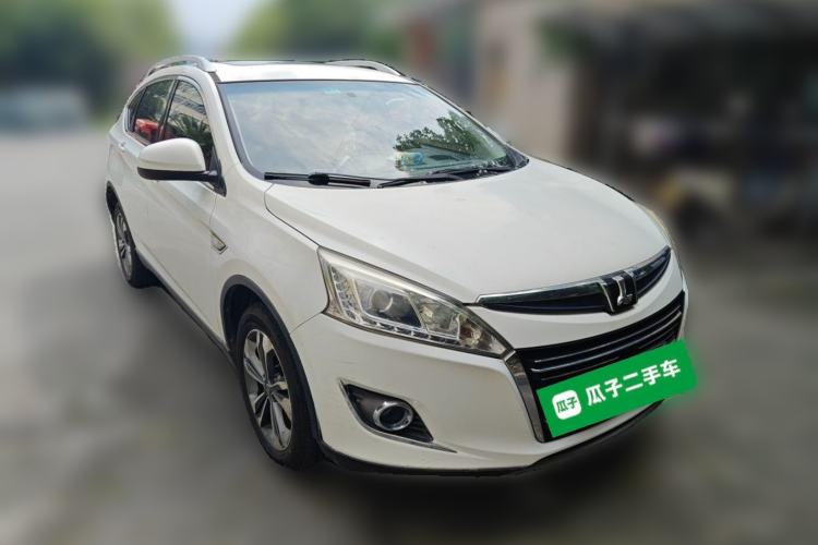 Used Luxgen U6 SUV 2015 1.8T Fashion Edition Front Right 45 Deg