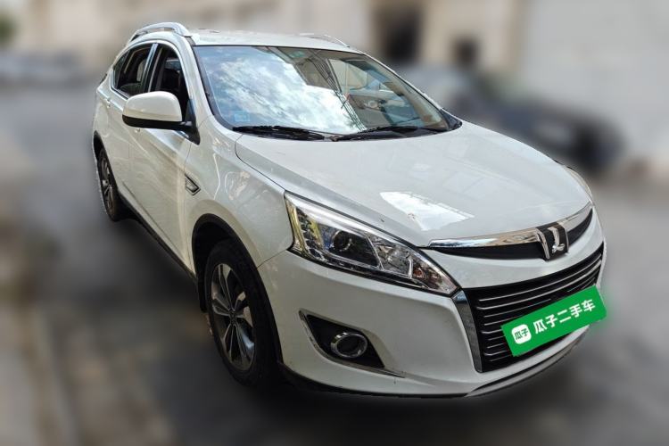 Used Luxgen U6 SUV 2015 1.8T Enhanced Charm Edition Front Right 45 Deg