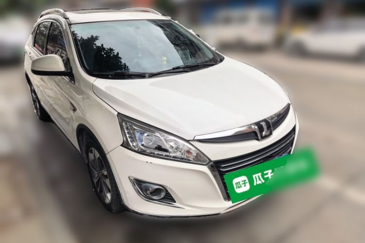 Used Luxgen U6 SUV 2015 1.8T Fashion Edition Front Right 45 Deg