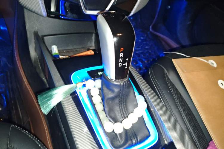 Used Luxgen U6 SUV 2015 1.8T Fashion Edition Gear Lever
