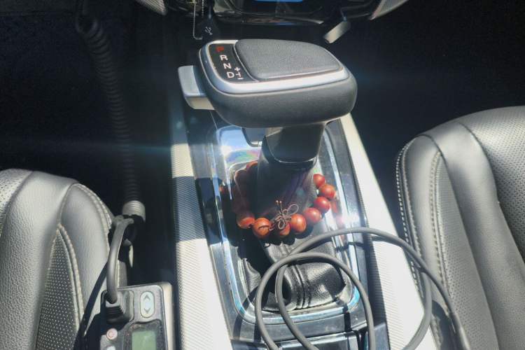 Used Luxgen U6 SUV 2015 1.8T Fashion-Upgraded Model Gear Lever