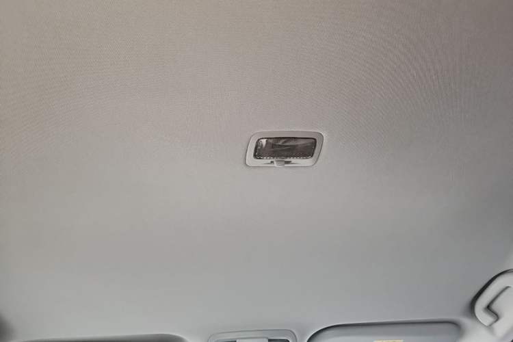 Used Luxgen U6 SUV 2015 1.8T Enhanced Charm Edition Headliner
