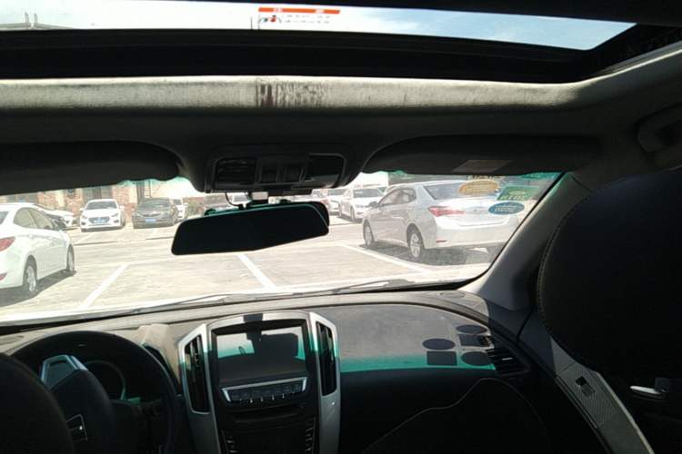 Used Luxgen U6 SUV 2015 1.8T Fashion Edition Headliner