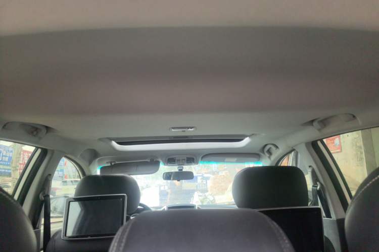 Used Luxgen U6 SUV 2015 1.8T Fashion Edition Headliner