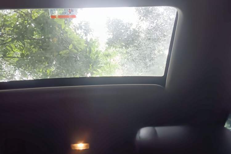 Used Luxgen U6 SUV 2015 1.8T Fashion Edition Headliner