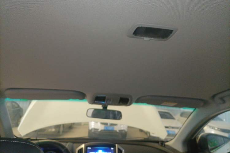 Used Luxgen U6 SUV 2015 1.8T Charm Model Headliner