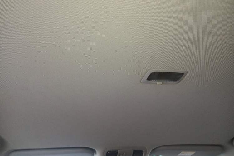 Used Luxgen U6 SUV 2015 1.8T Charm Model Headliner