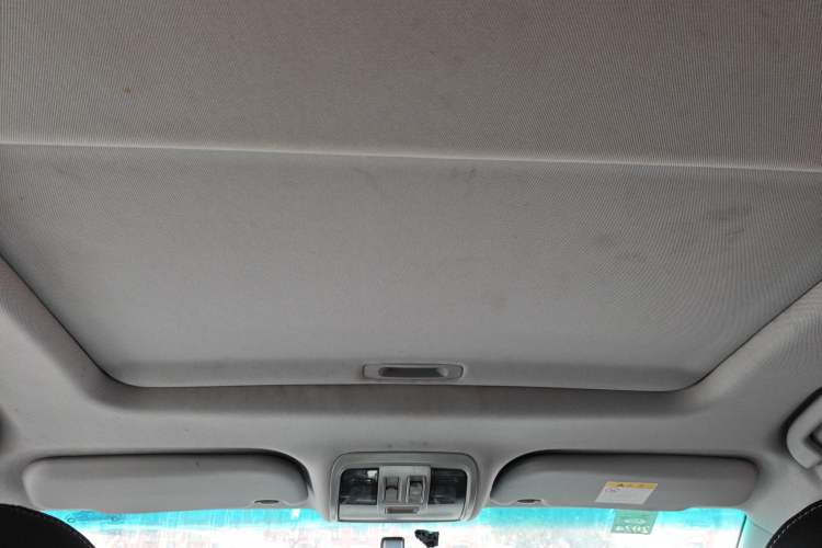 Used Luxgen U6 SUV 2015 1.8T Fashion Edition Headliner