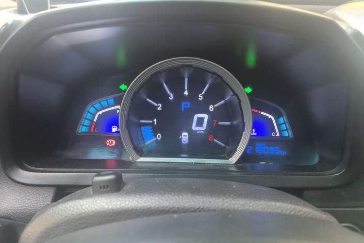 Used Luxgen U6 SUV 2015 1.8T ZhiZun Model Instrument Cluster