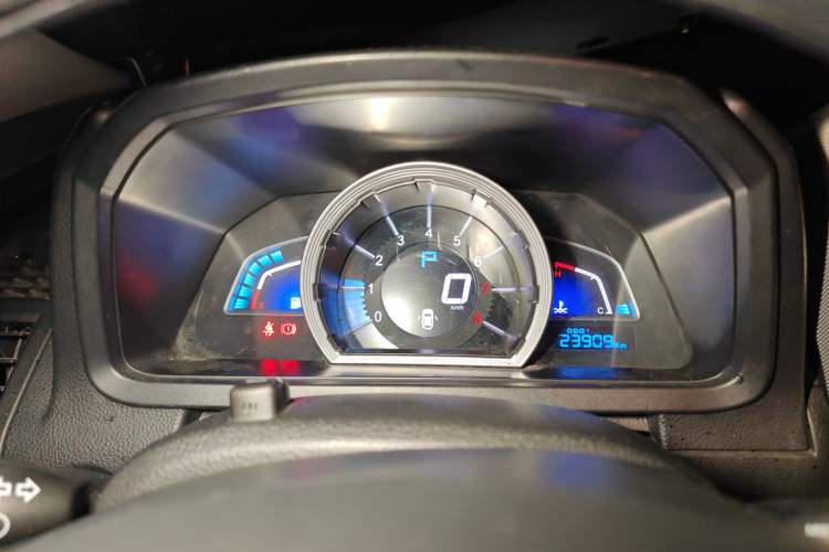 Used Luxgen U6 SUV 2015 1.8T Charm Model Instrument Cluster