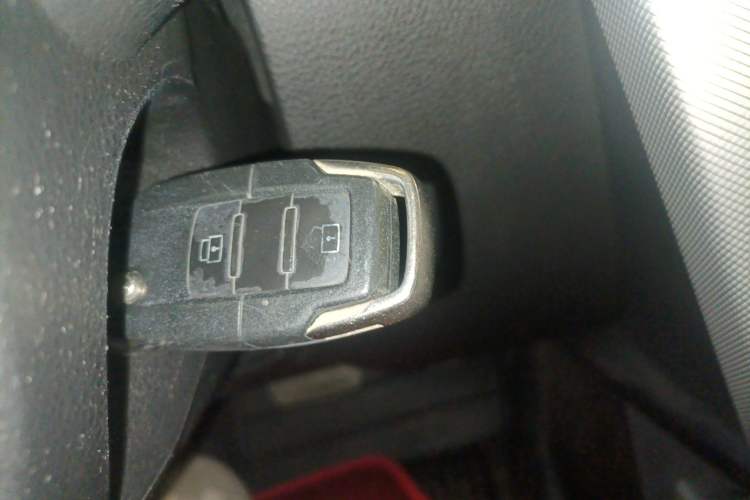 Used Luxgen U6 SUV 2015 1.8T Charm Model Interior 1