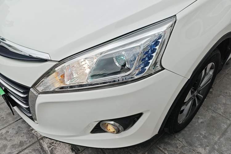 Used Luxgen U6 SUV 2015 1.8T Enhanced Charm Edition Left Front Headlight