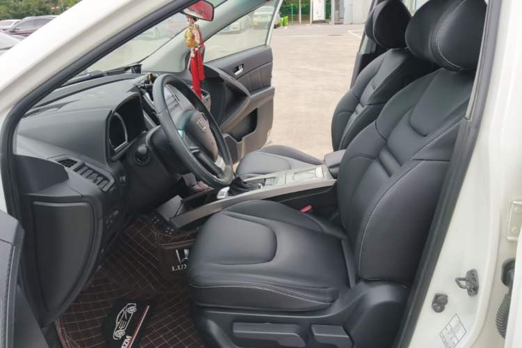 Used Luxgen U6 SUV 2015 1.8T Fashion-Upgraded Model Left Front Seat