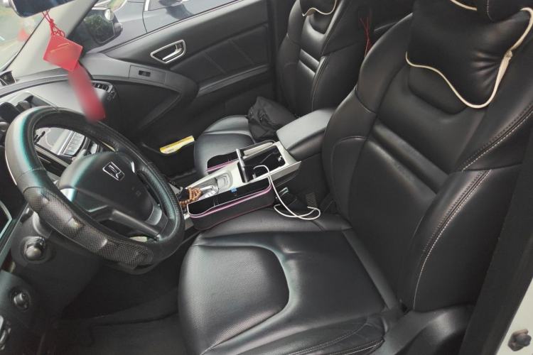 Used Luxgen U6 SUV 2015 1.8T Fashion Edition Left Front Seat