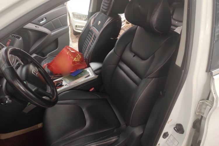 Used Luxgen U6 SUV 2015 1.8T Fashion Edition Left Front Seat