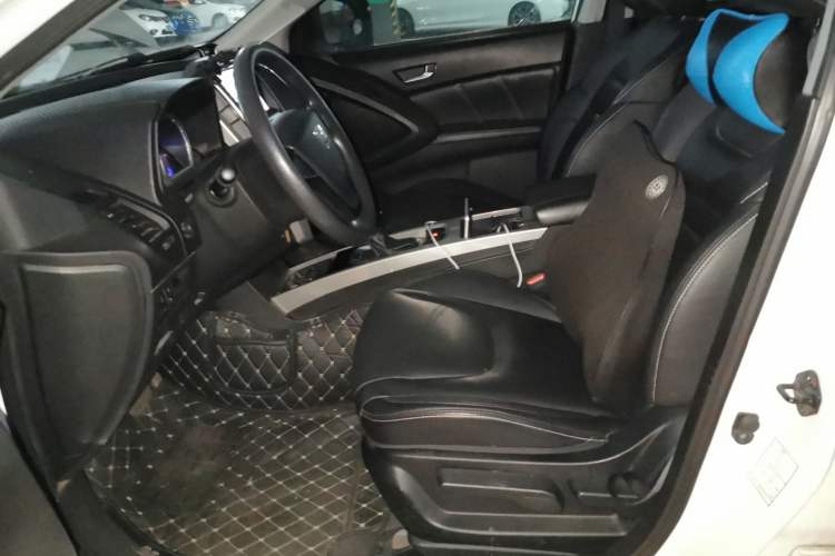 Used Luxgen U6 SUV 2015 1.8T New Innovation Upgrade Left Front Seat