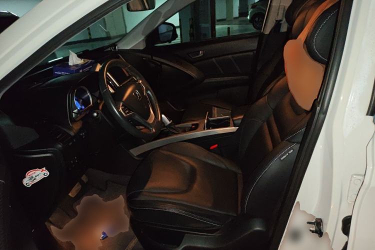 Used Luxgen U6 SUV 2015 1.8T ZhiZun Model Left Front Seat