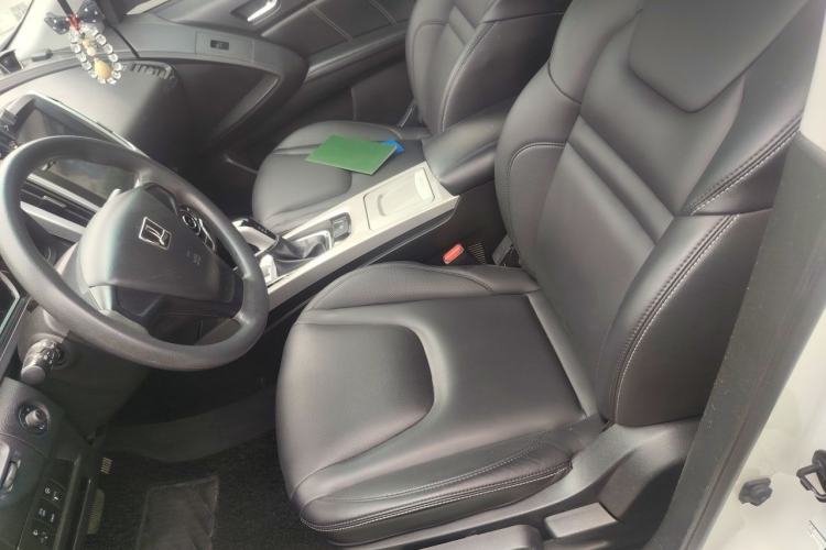 Used Luxgen U6 SUV 2015 1.8T Enhanced Charm Edition Left Front Seat
