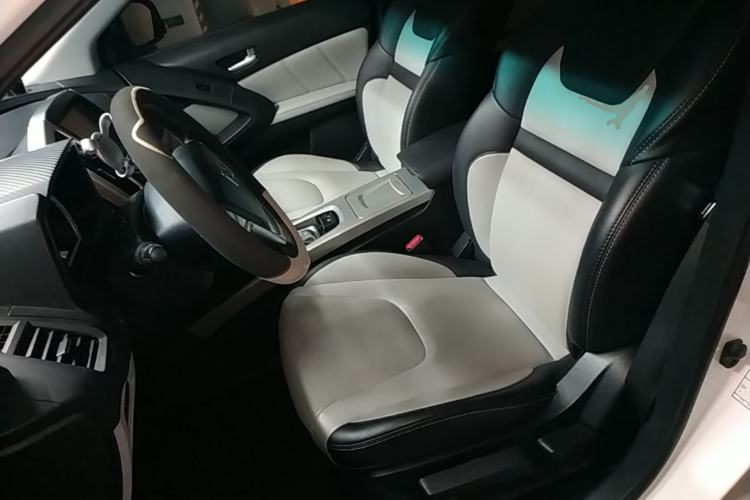 Used Luxgen U6 SUV 2015 1.8T Fashion Edition Left Front Seat