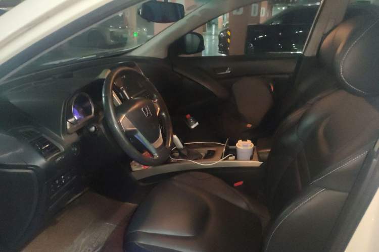 Used Luxgen U6 SUV 2015 1.8T Fashion Edition Left Front Seat
